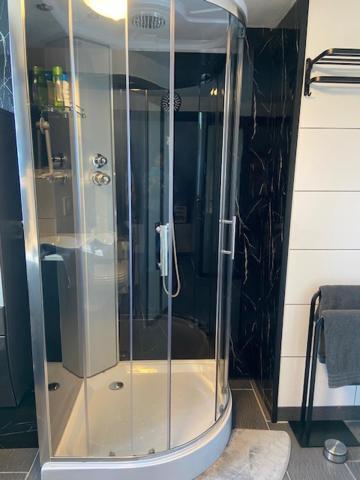 Apartamento Tinyhouse Woody At The Water Zaandam Exterior foto