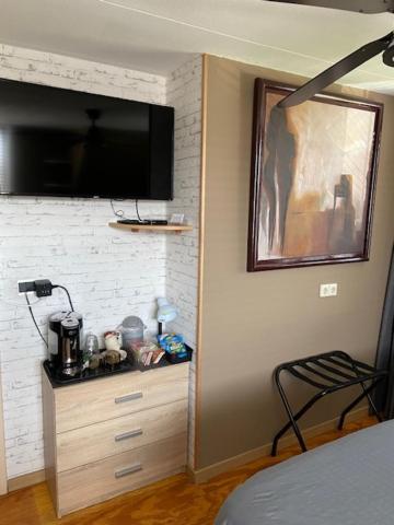 Apartamento Tinyhouse Woody At The Water Zaandam Exterior foto