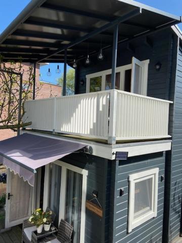 Apartamento Tinyhouse Woody At The Water Zaandam Exterior foto