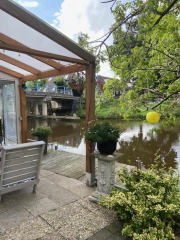 Apartamento Tinyhouse Woody At The Water Zaandam Exterior foto